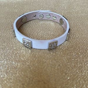 Rustic Cuff leather white and silver bracelet